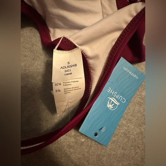 NWT CUPSHE Women's Bikini Swimsuit Front Cross Lace Up Violet size S - Picture 6 of 6